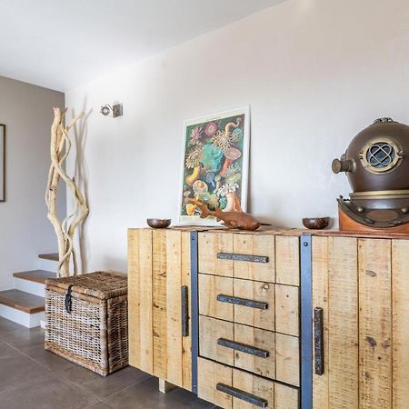 L'Odyssee Provencale, Un Duplex De Charme De 2 Chambres Au Pied Du Village Medieval De Bormes-Les-Mimosas, Offrant Des Prestations Haut De Gamme Et Une Superbe Vue Sur Le Massif Des Maures 外观 照片