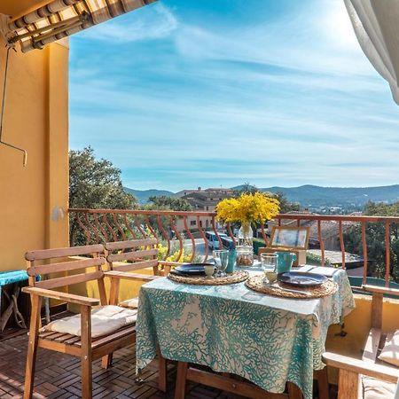 L'Odyssee Provencale, Un Duplex De Charme De 2 Chambres Au Pied Du Village Medieval De Bormes-Les-Mimosas, Offrant Des Prestations Haut De Gamme Et Une Superbe Vue Sur Le Massif Des Maures 外观 照片