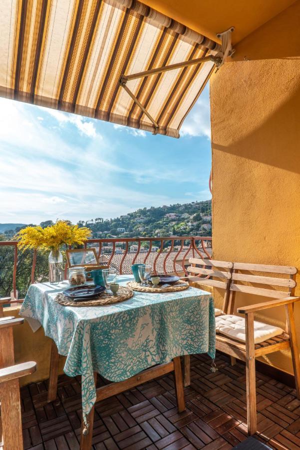 L'Odyssee Provencale, Un Duplex De Charme De 2 Chambres Au Pied Du Village Medieval De Bormes-Les-Mimosas, Offrant Des Prestations Haut De Gamme Et Une Superbe Vue Sur Le Massif Des Maures 外观 照片