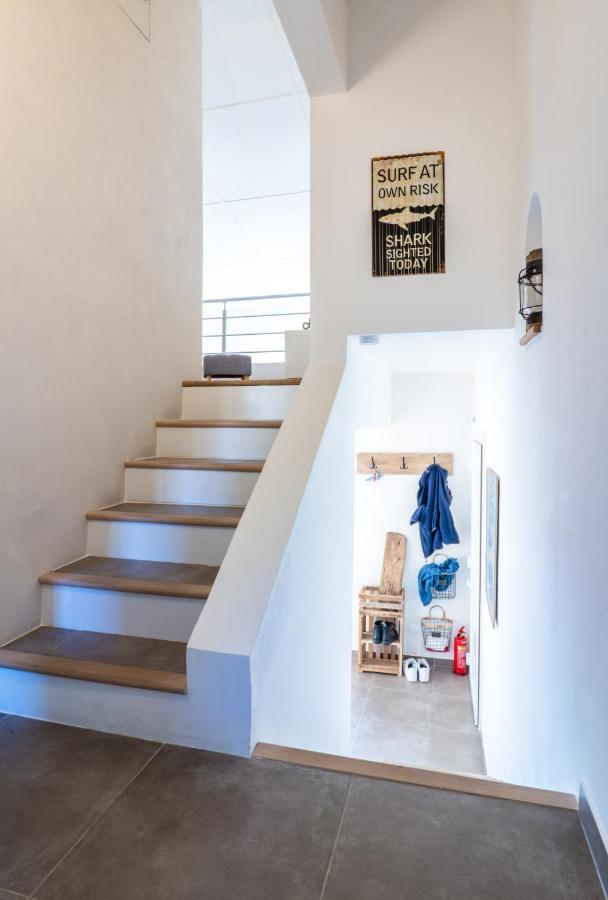 L'Odyssee Provencale, Un Duplex De Charme De 2 Chambres Au Pied Du Village Medieval De Bormes-Les-Mimosas, Offrant Des Prestations Haut De Gamme Et Une Superbe Vue Sur Le Massif Des Maures 外观 照片